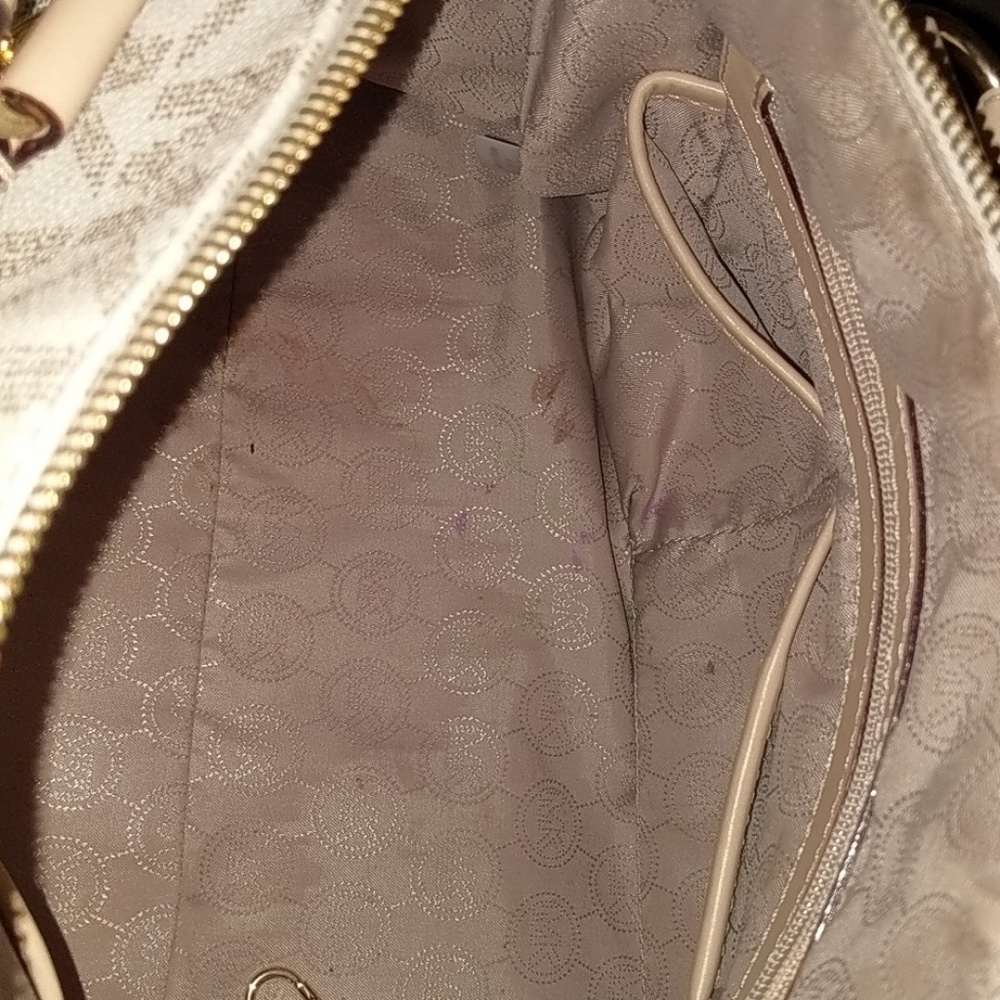 Michael Kors Handbag - Picture 6 of 6